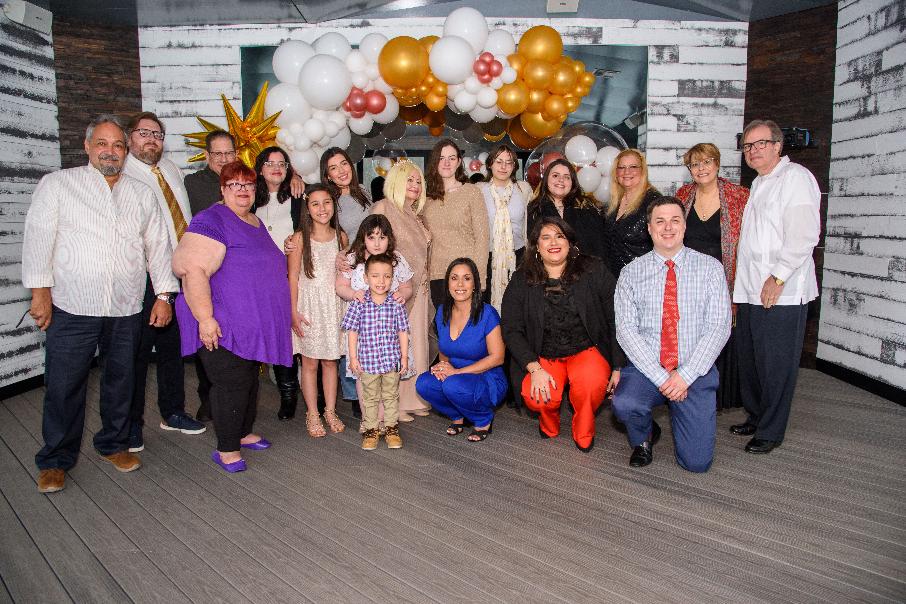 famly party restaurant photos